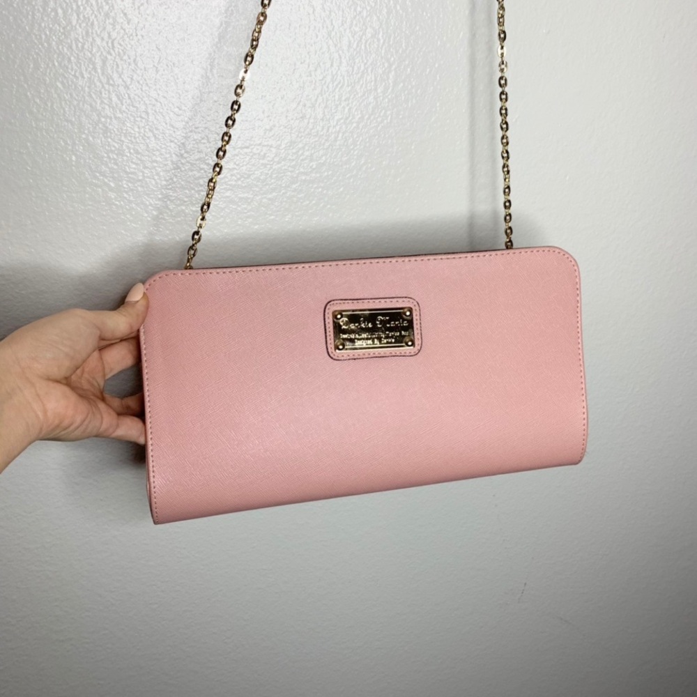 Pink shoulder bag